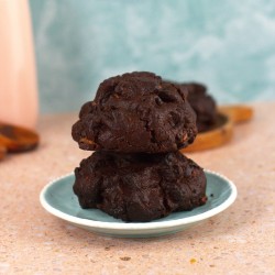 Matilda |NY Cookie de chocolate con Chocolate con leche y relleno Coulant