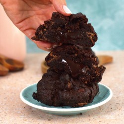 Matilda |NY Cookie de chocolate con Chocolate con leche y relleno Coulant
