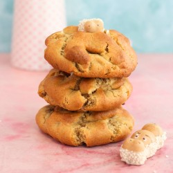 HippoNella| Masa de vainilla con relleno de crema de avellana y barquillo crujiente