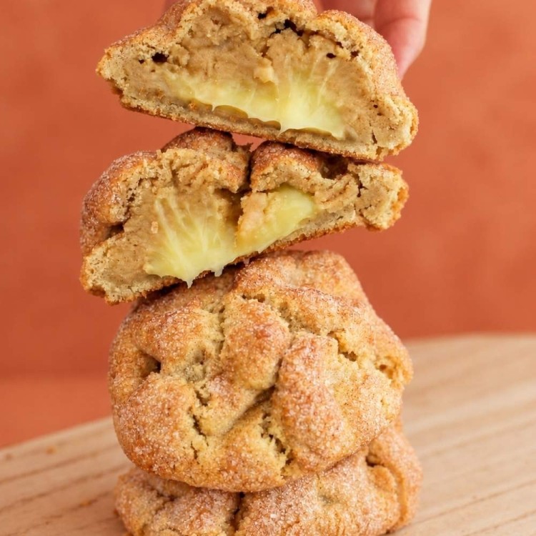 La Muertita | Cookie de pan de muerto rellena de crema de vainilla-3